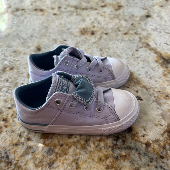 Converse Kids Lavender Sneakers - Picture 1 of 4
